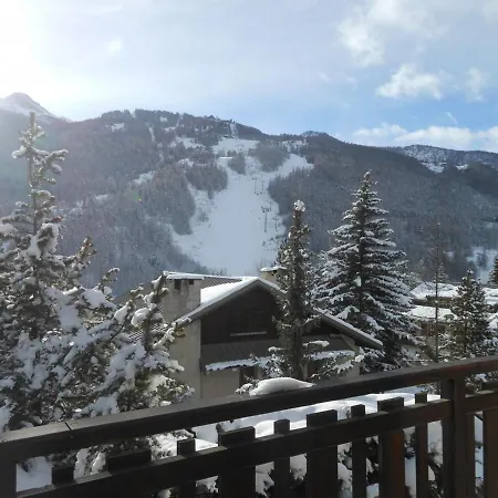 Apartment Spacieux 8 Pers. Avec Cheminee Et Tv A Serre-chevalier, Chantemerle - Fr-1-330e-19 Saint-Chaffrey